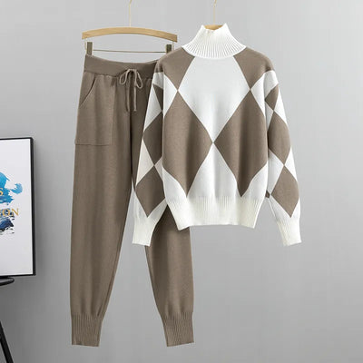 Zoe™ - 2 Piece Stylish Set of Sweater and Pants