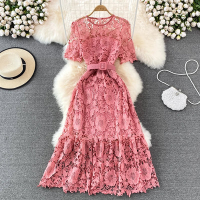 Avery™ - Stylish Floral Lace Midi Dress